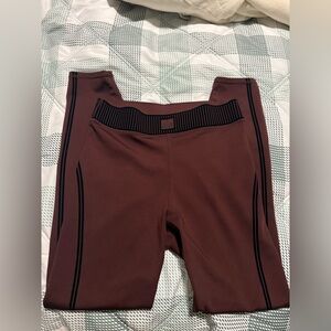 ALO Yoga Brown Leggings with Black Accents